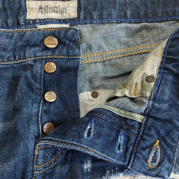 Adenim Men's Blue Adam Slim Fit Fly Buttons Distress Shorts - Picture 10 of 10